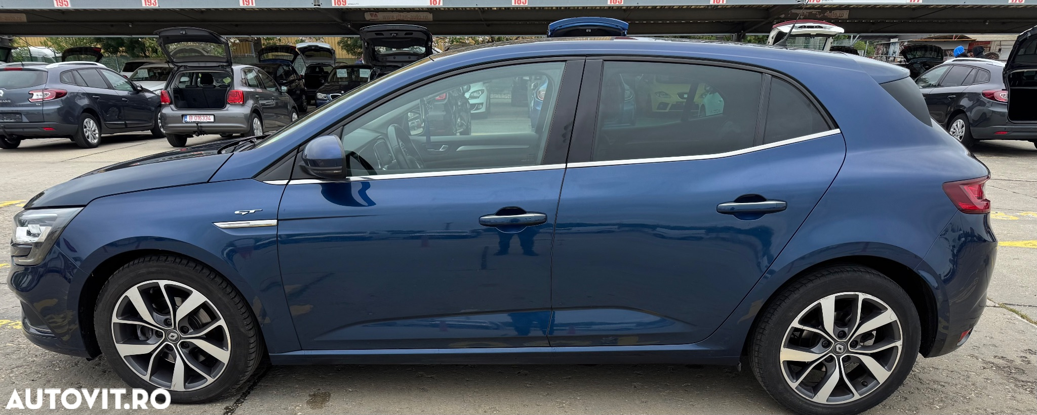 Renault Megane - 11