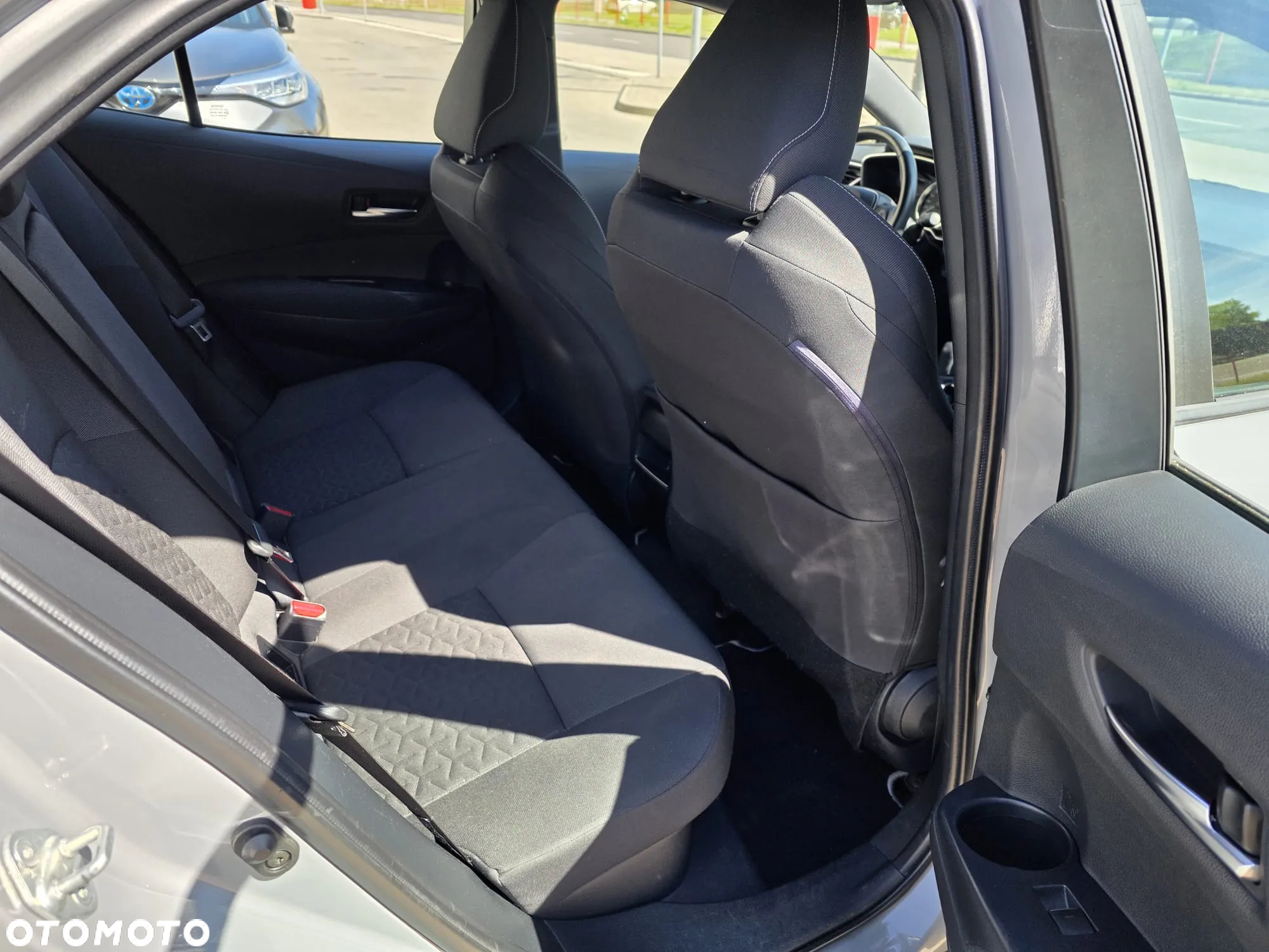 Toyota Corolla 1.8 Hybrid Comfort - 15