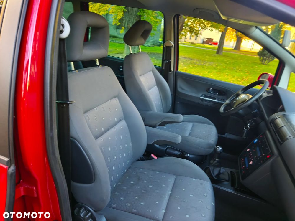 Volkswagen Sharan 2.0 TDI Basis - 19