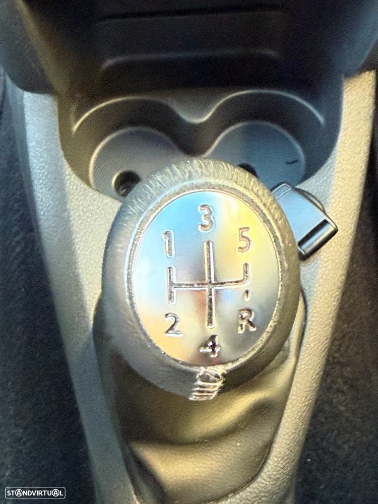 Dacia Sandero Stepway SCe 75 Essential - 29