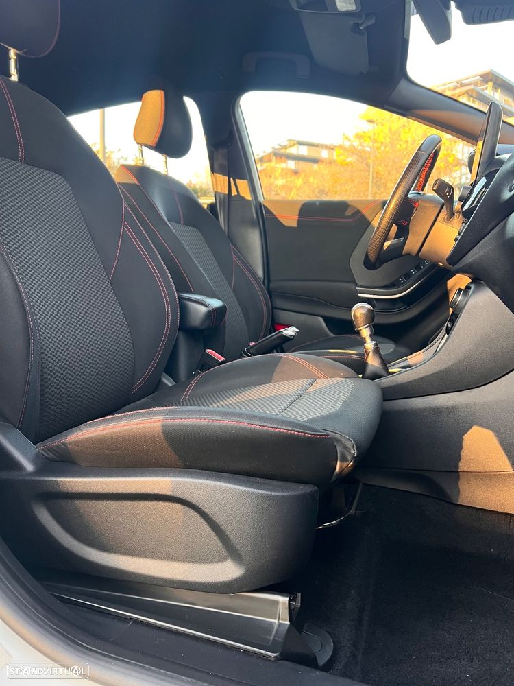 Ford Puma 1.5 EcoBlue ST-LINE - 18