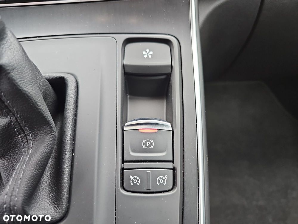 Renault Scenic ENERGY dCi 160 EDC BOSE EDITION - 29