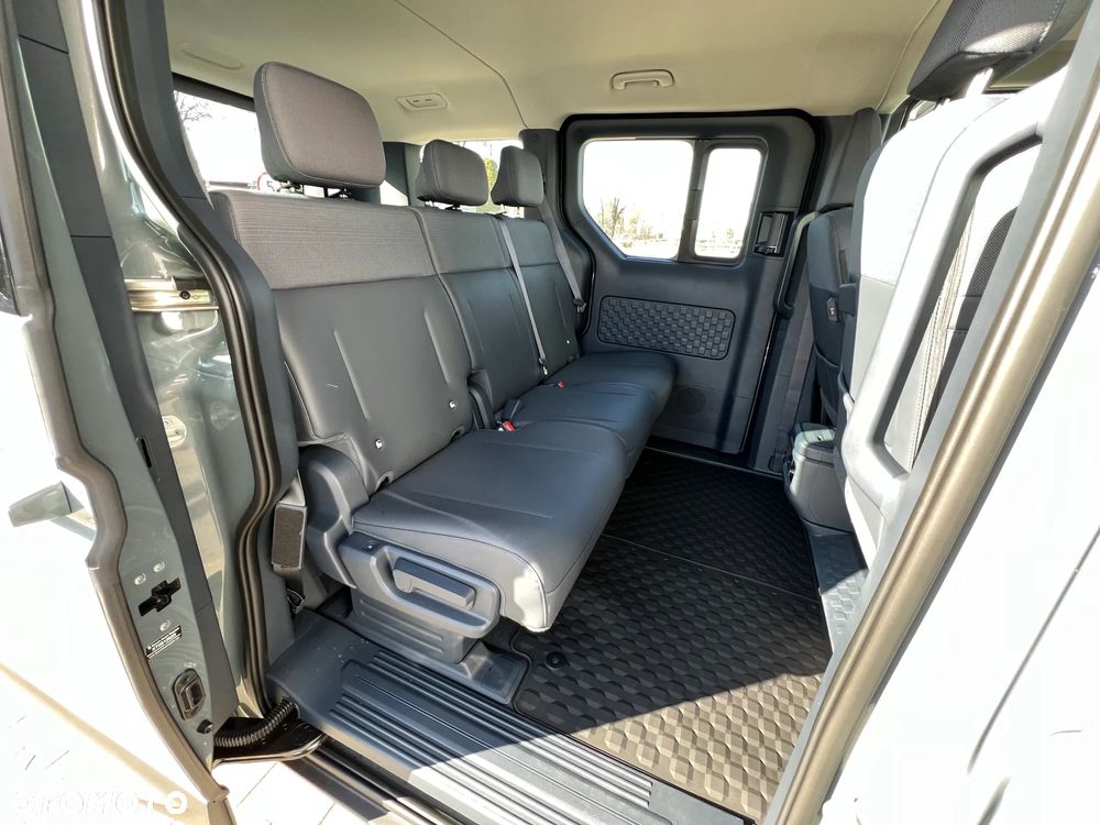 Kia PV5 - 21