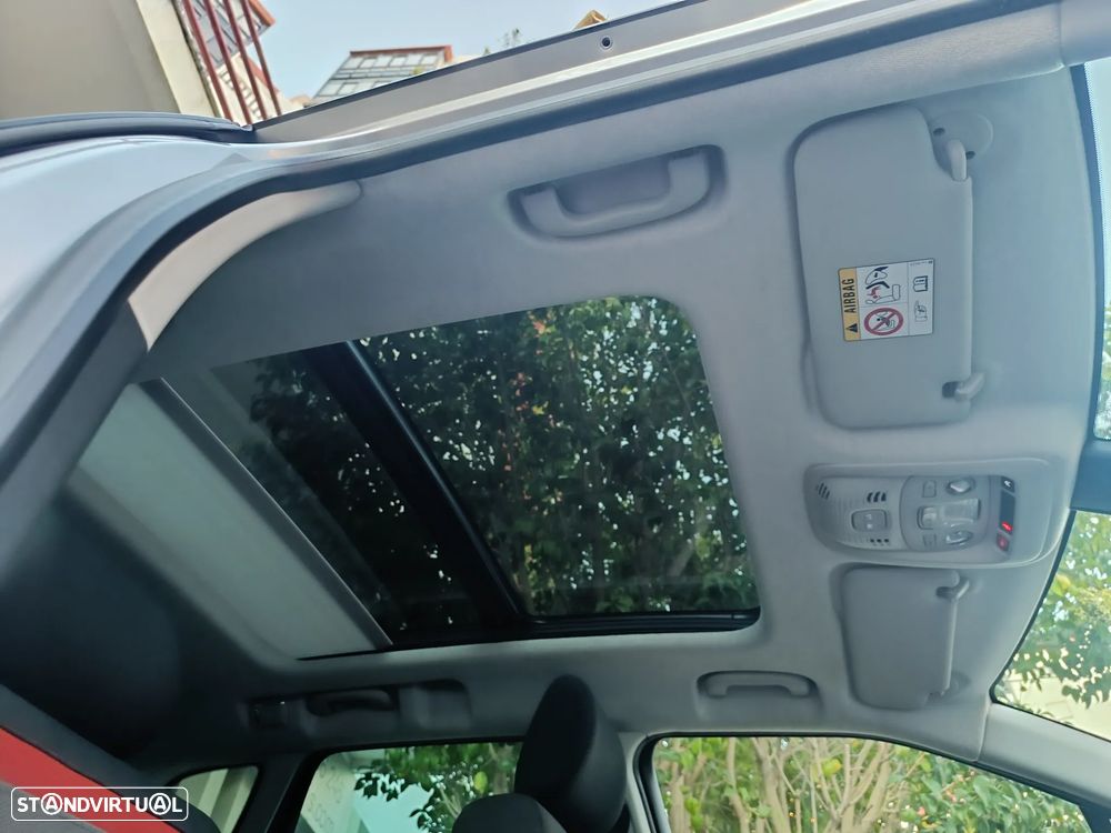 Citroën C3 Aircross PureTech 130 Stop & Start EAT6 OPF SHINE - 24
