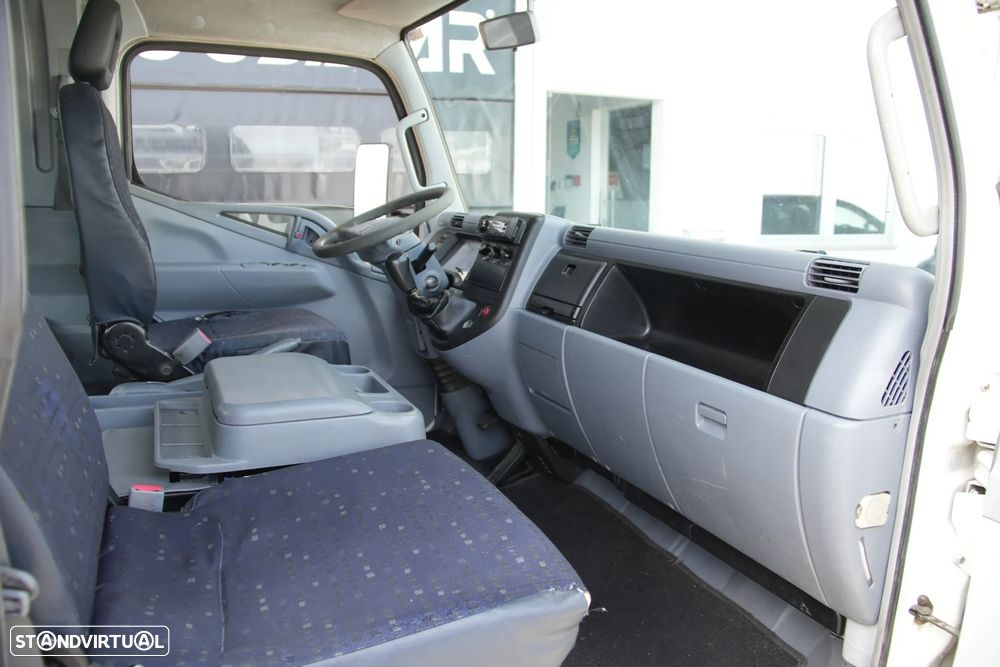 Mitsubishi Canter 3C13D 3.0DID 125cv 6Lugares - 10