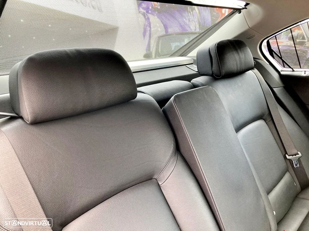 BMW 750 Li xDrive - 33