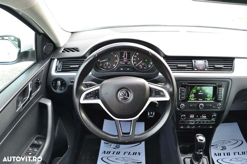 Skoda RAPID 1.4 TSI DSG Ambition - 10