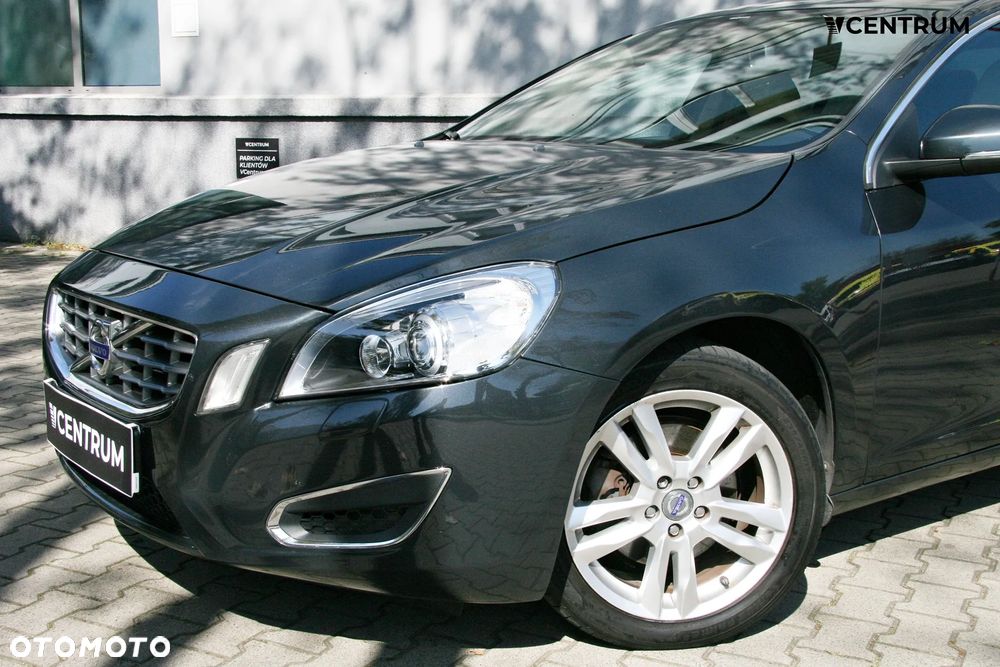 Volvo S60 D3 Summum - 8