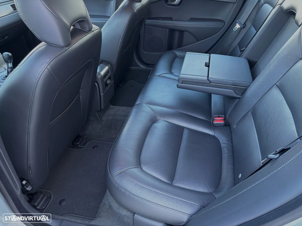Volvo V70 1.6 D2 Momentum - 20