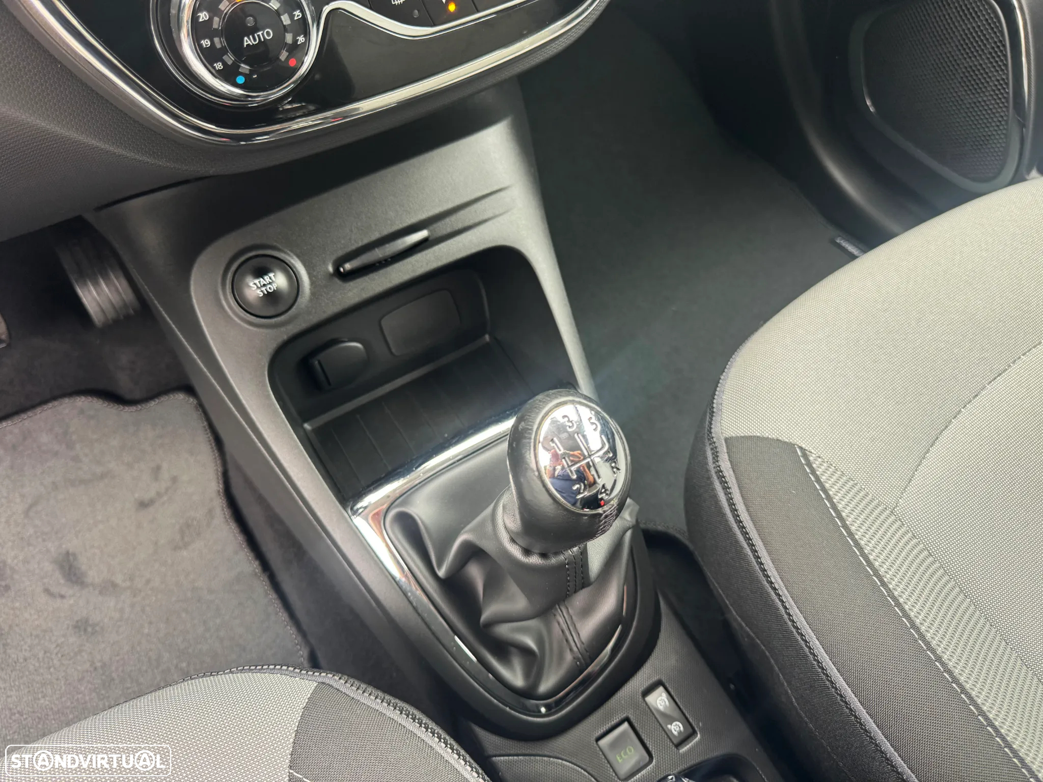 Renault Captur 0.9 TCE - 23