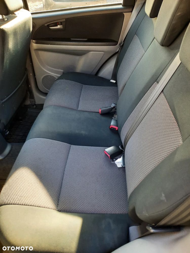 Suzuki SX4 1.6 GLX / Comfort - 9
