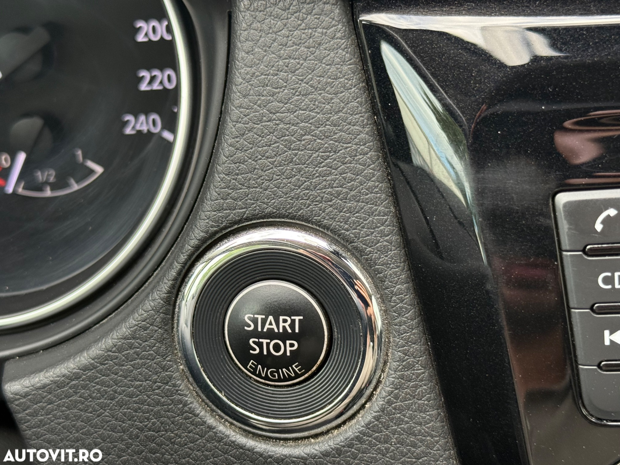 Nissan Qashqai 1.5 DCI Start/Stop Tekna - 32