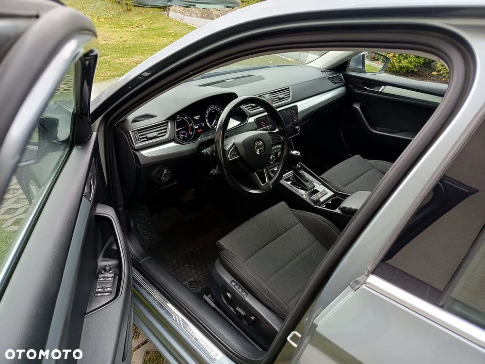 Skoda Superb 2.0 TDI Ambition DSG - 4