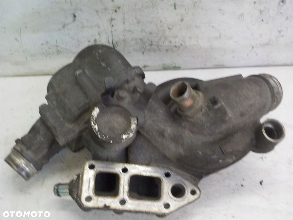 DAF XF 105 TERMOSTAT OBUDOWA - 2