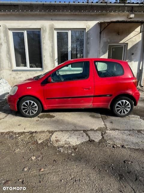 Toyota Yaris 1.0 - 3
