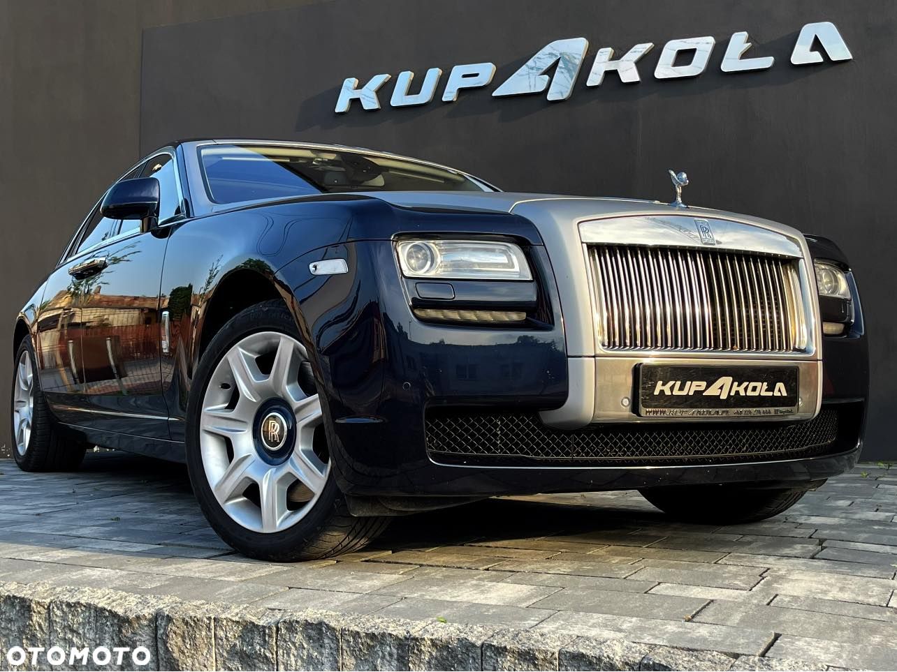 Rolls-Royce Ghost - 1