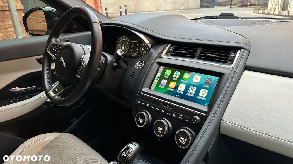 Jaguar E-Pace 2.0 i4P AWD SE - 17