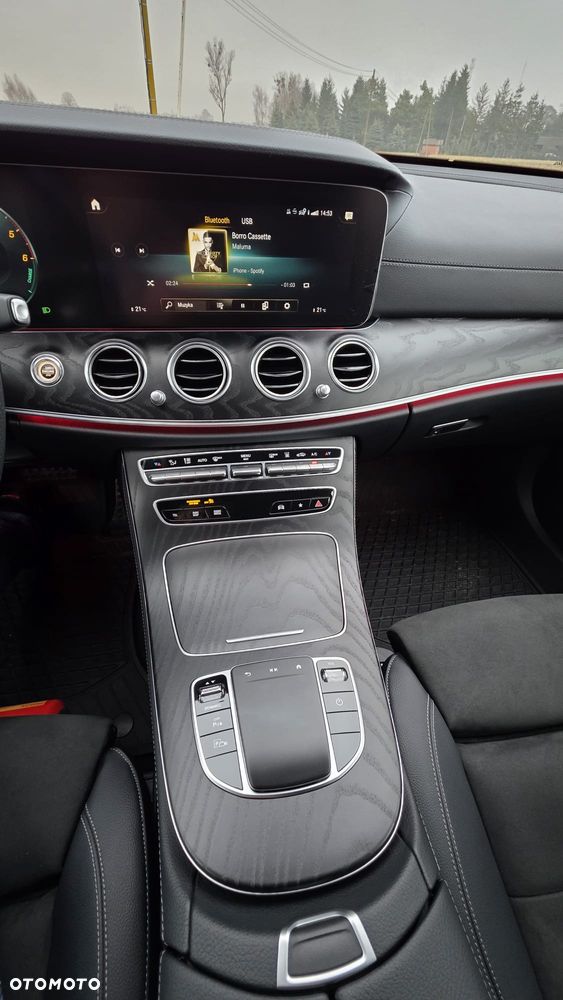 Mercedes-Benz Klasa E - 31