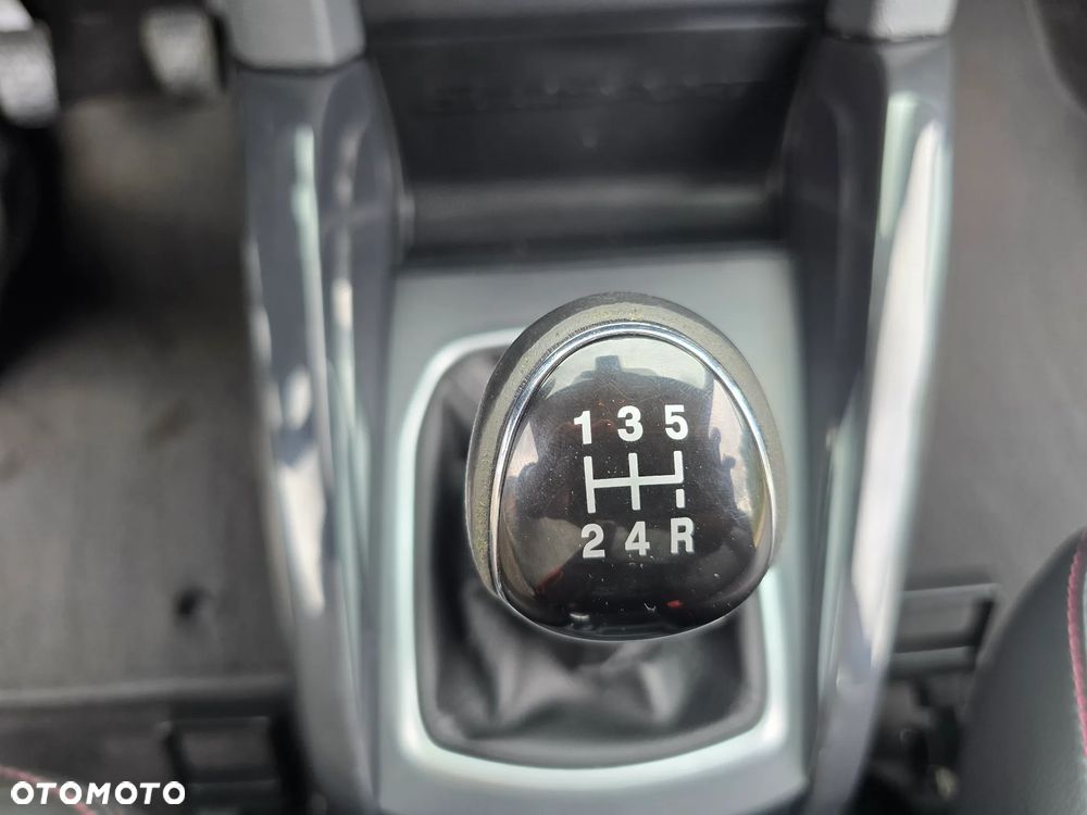 Ford EcoSport - 30