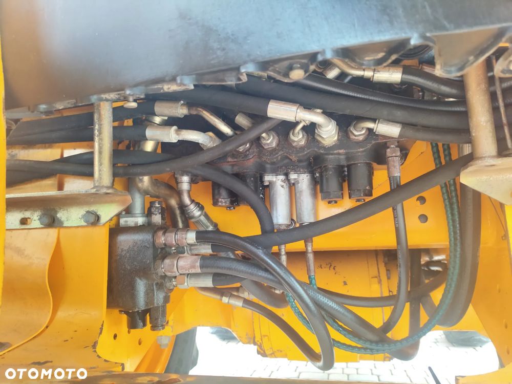 JCB 3CX / 2004 ROK / KOPARKO-ŁADOWARKA / BEZ VAT / UMOWA - 5