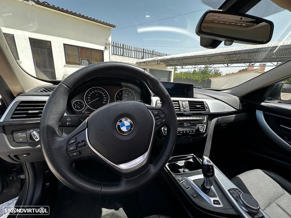 BMW 330 e iPerformance - 19