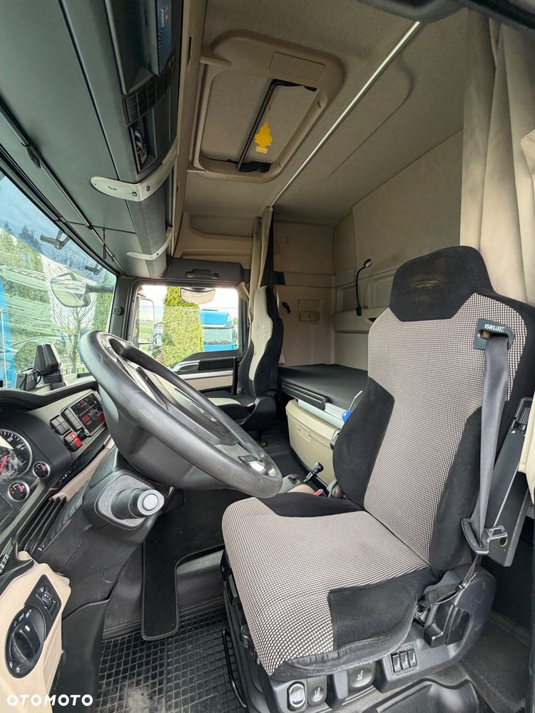 MAN TGX 26.420 6x2 // Oś podnoszona // Firanka // Winda - 16