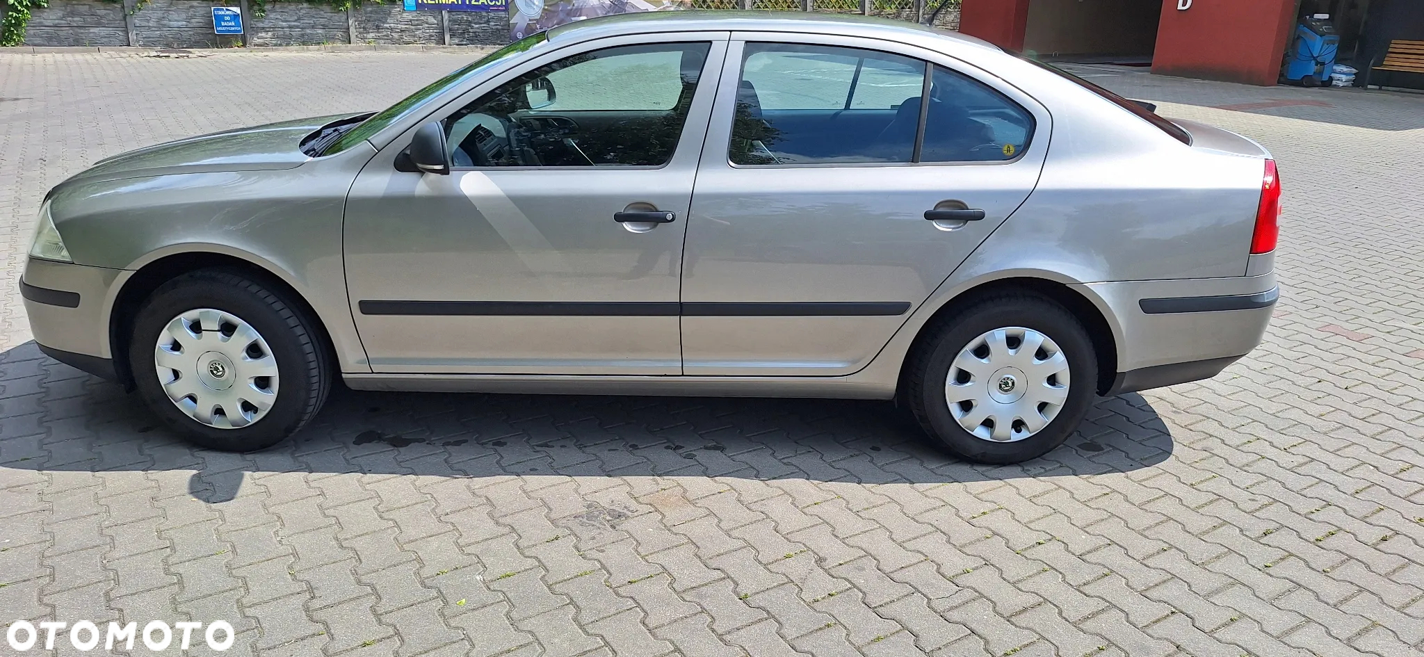 Skoda Octavia 1.6 Tour - 2