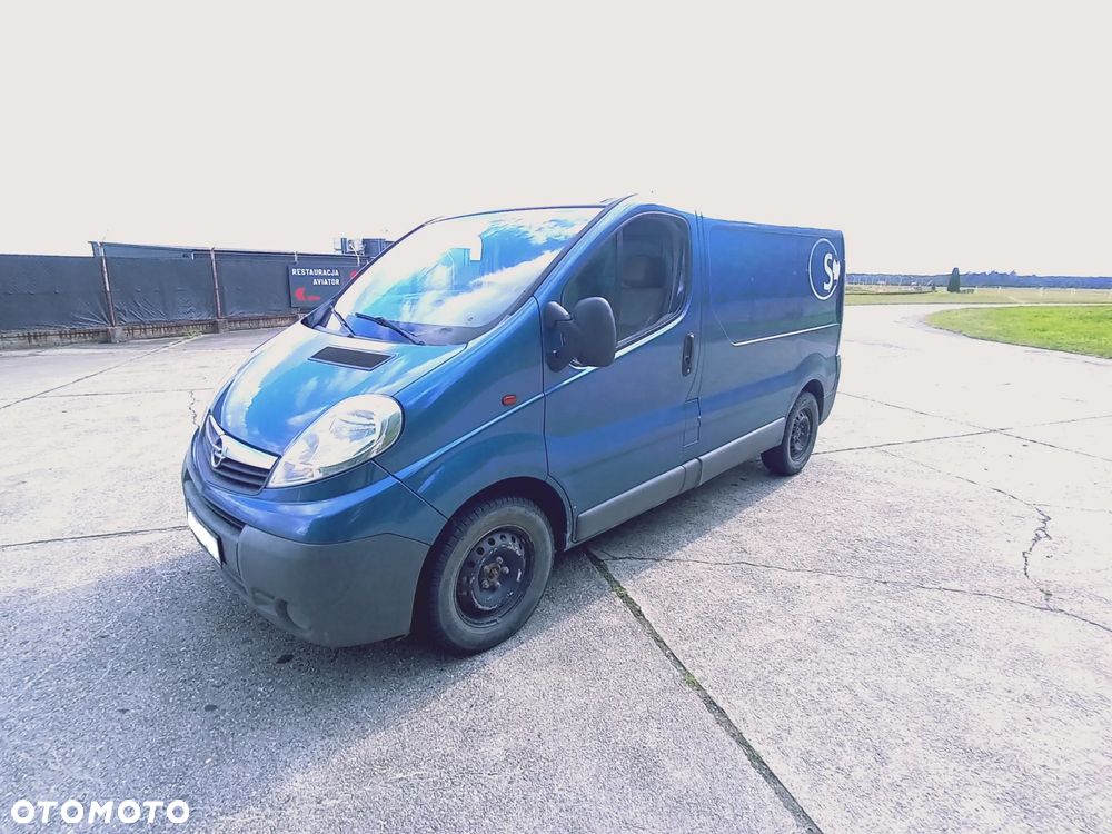 Opel Vivaro - 10