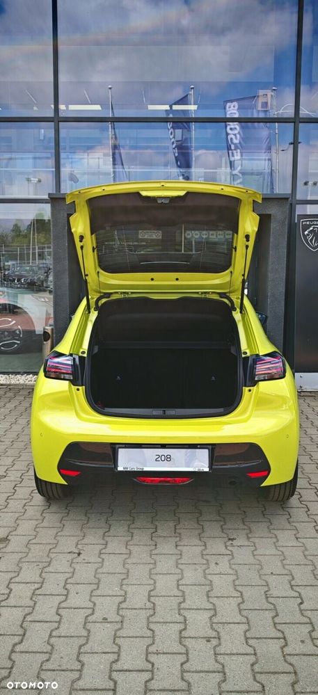 Peugeot 208 - 10