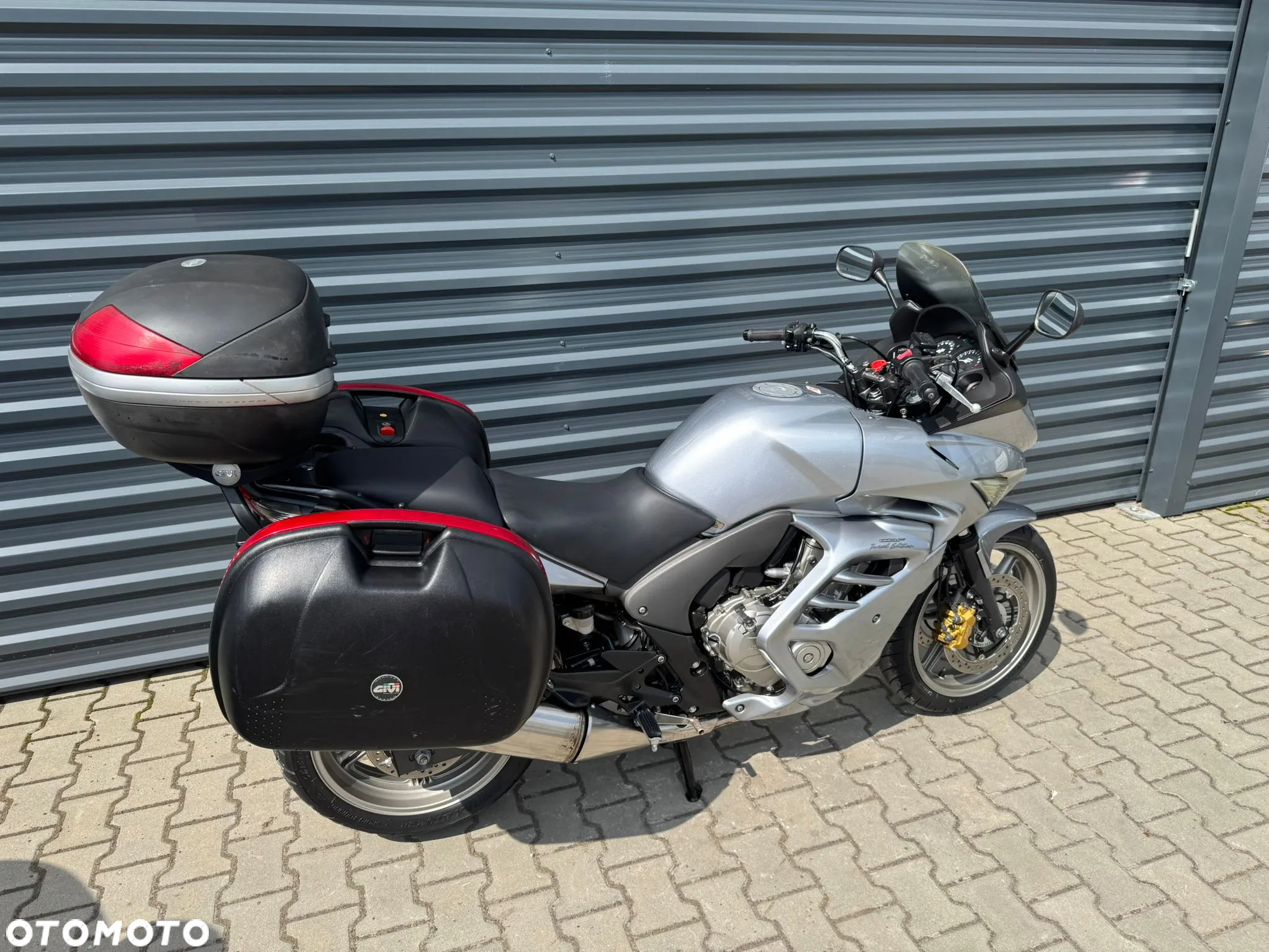 Honda CBF - 5