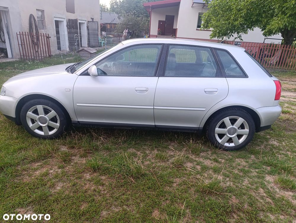 Audi A3 Sportback 1.6 Ambition - 6
