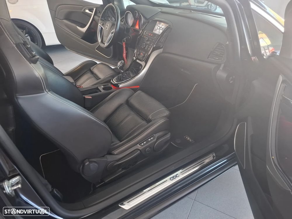 Opel Astra 2.0 Turbo Sport - 14