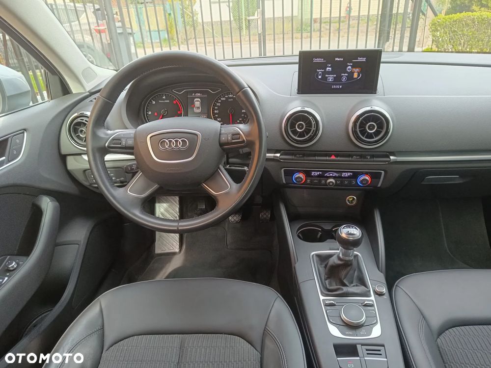 Audi A3 Limousine 1.6 TDI design - 20