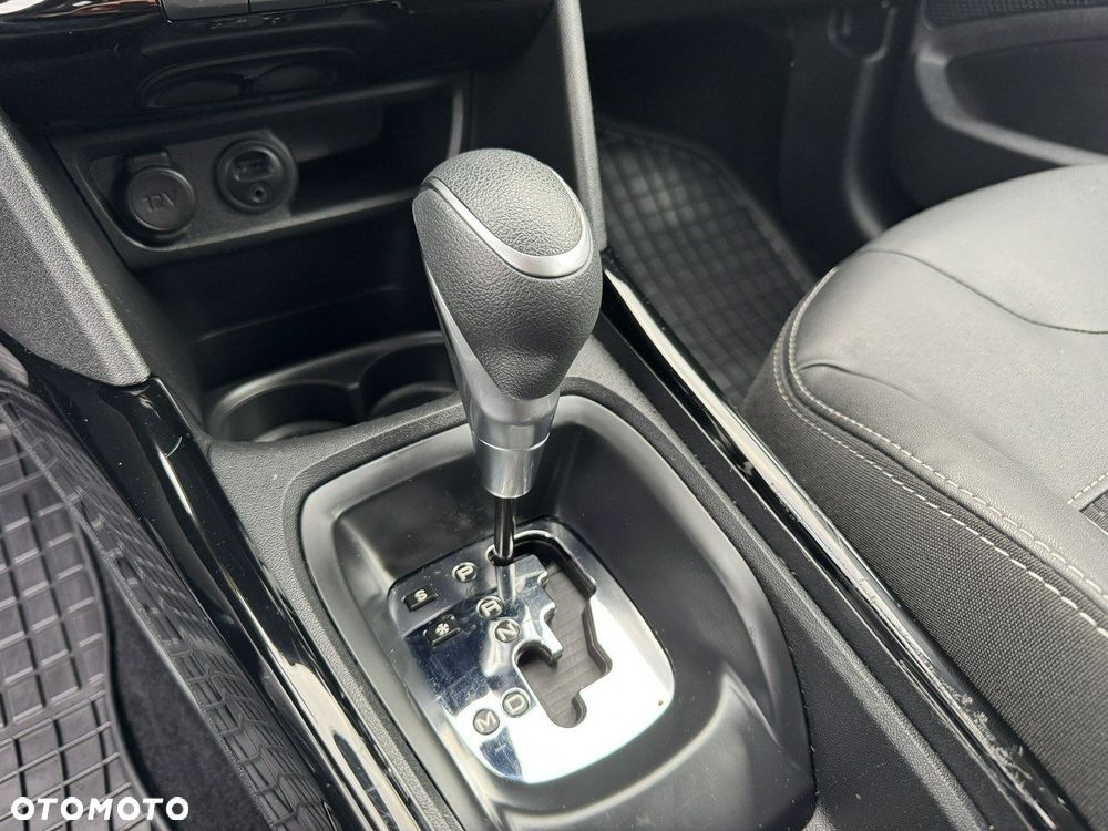 Peugeot 2008 PureTech 110 Stop&Start EAT6 Allure - 29