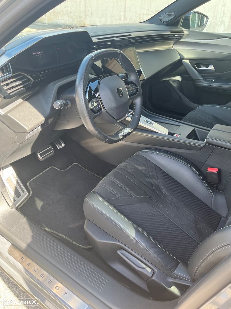 Peugeot 408 1.6 Hybrid GT e-EAT8 - 12