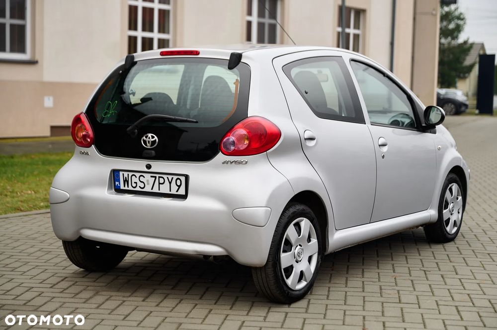 Toyota Aygo City - 12