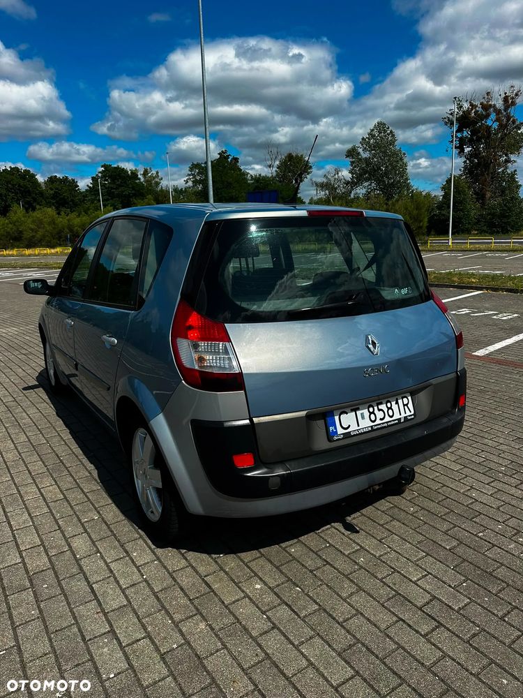 Renault Scenic 2.0 16V Emotion - 3