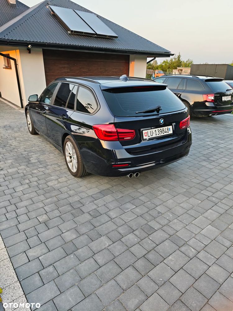 BMW Seria 3 330d Touring Sport Line - 7