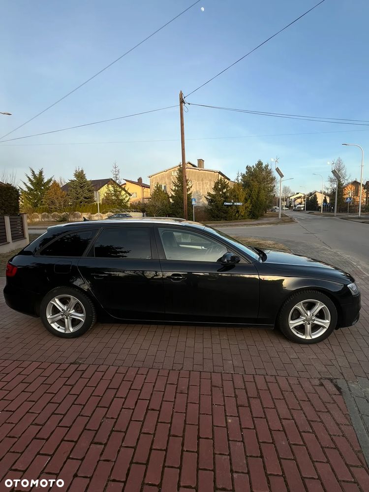 Audi A4 Avant - 10