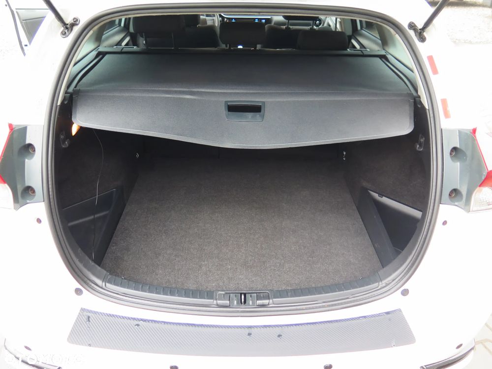 Toyota Auris 1.6 Active - 25