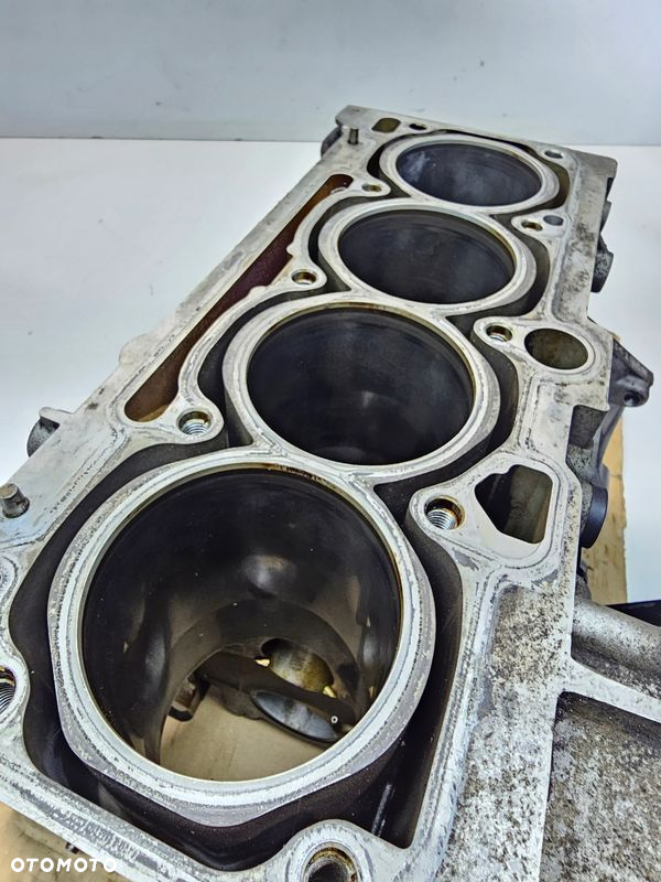 BLOK SILNIKA AUDI A4 B6 B7 1.6 8V ALZ 06B103019H - 15