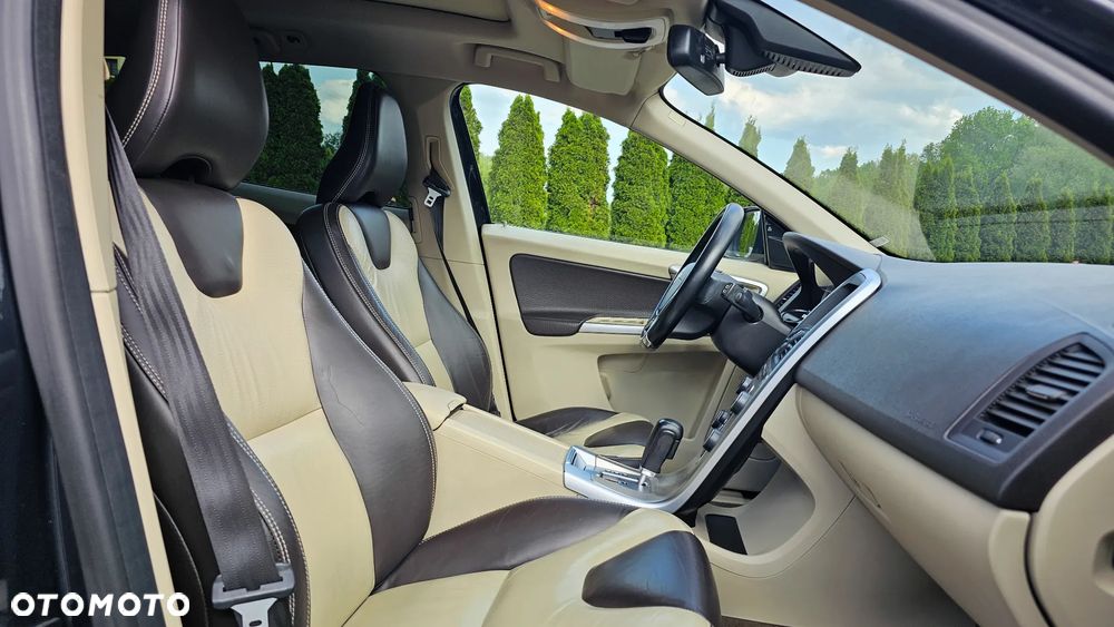 Volvo XC 60 - 18