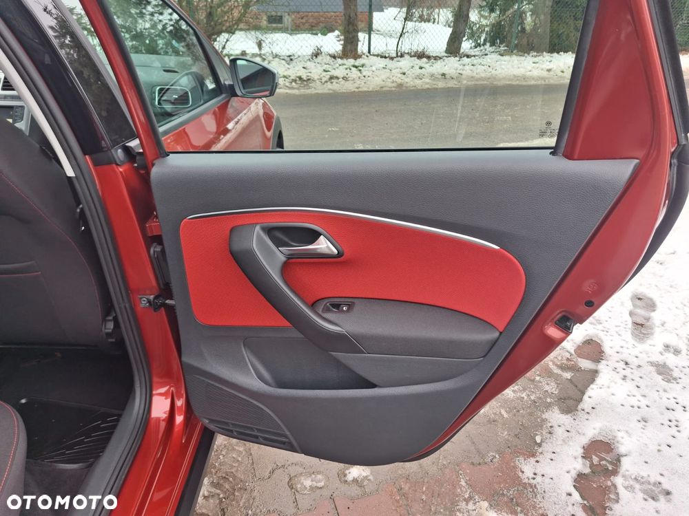 Volkswagen Polo 1.2 TSI (Blue Motion Technology) Cross - 12