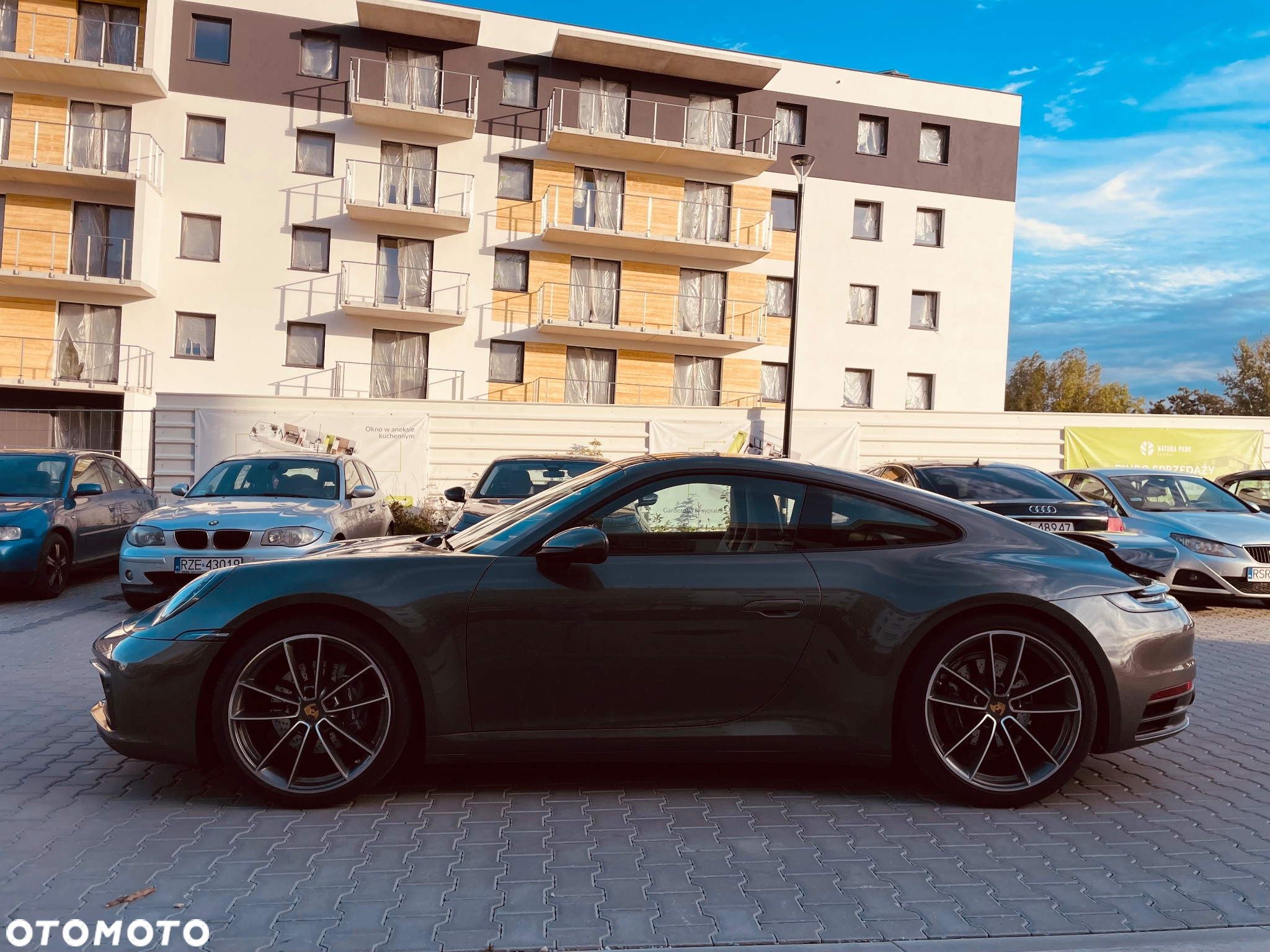 Porsche 911 Carrera - 7