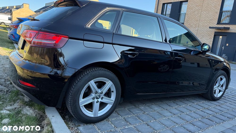 Audi A3 Sportback - 13