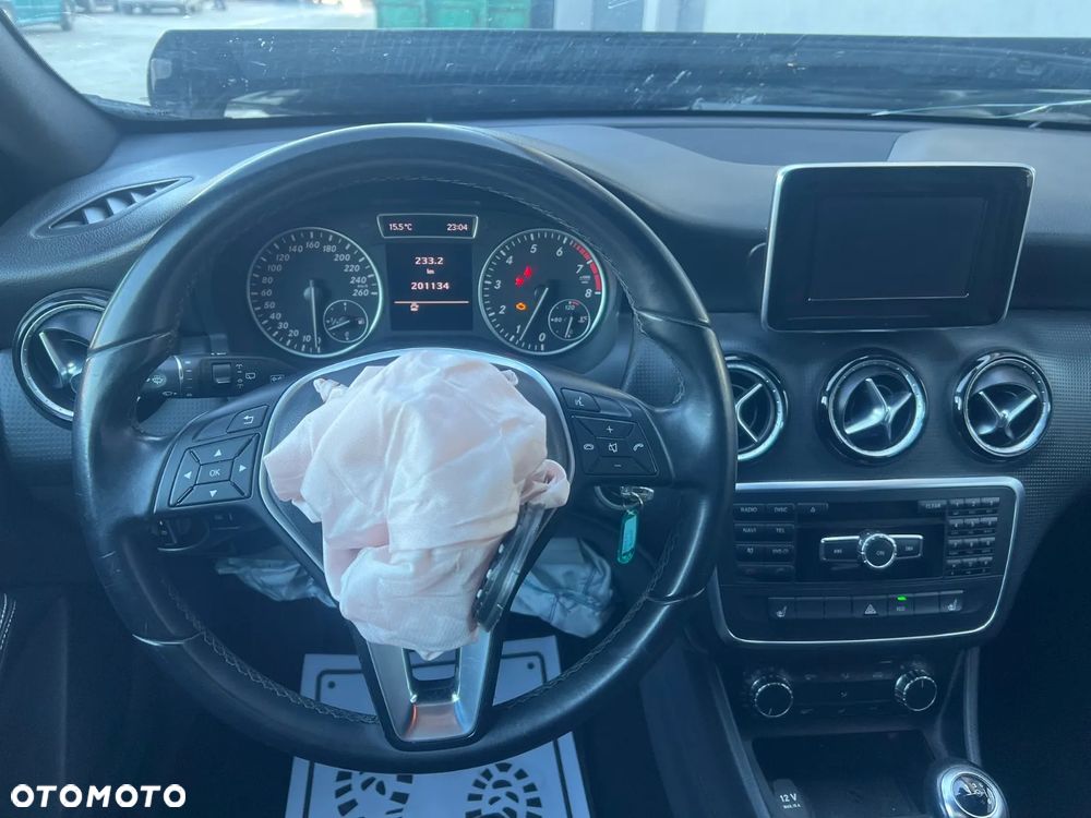 Mercedes-Benz Klasa A 180 - 16