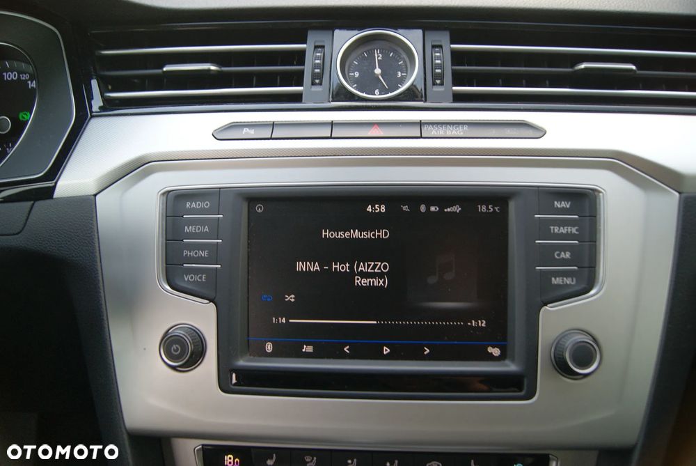 Volkswagen Passat 2.0 TDI SCR DSG Highline - 28