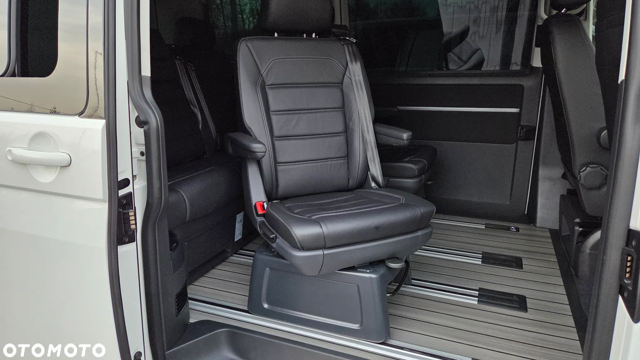 Volkswagen Multivan 6.1 2.0 TDI L1 Highline 4Motion DSG - 13