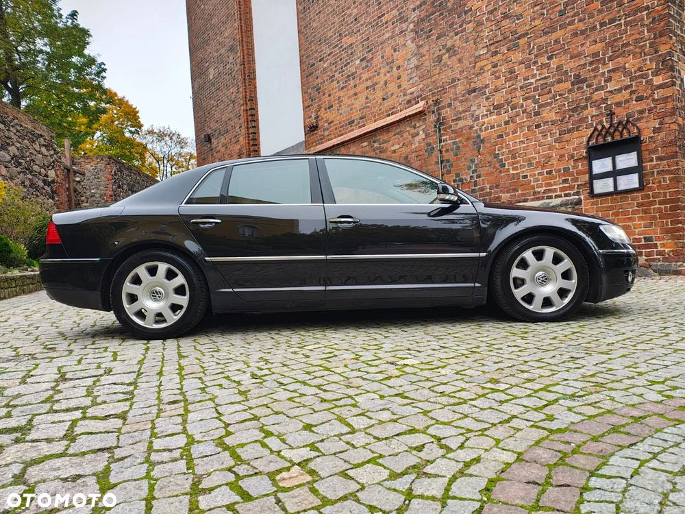 Volkswagen Phaeton - 32
