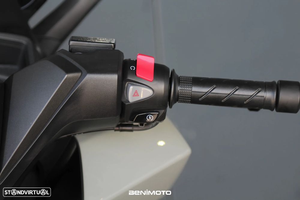 Honda Forza 350 - 11